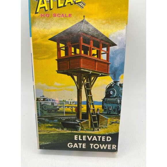 Vintage Atlas HO Scale Elevated Gate Tower Model Kit #701 - Picture 2 of 9